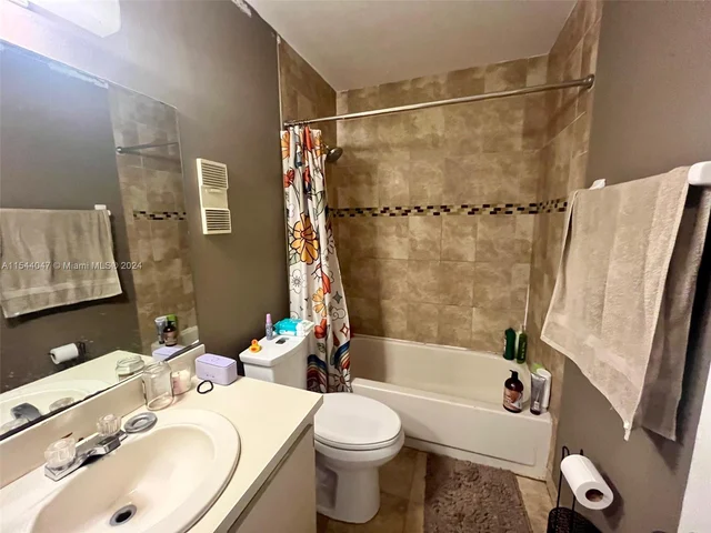 6290 W 24th Ct # 5, Hialeah FL 33016