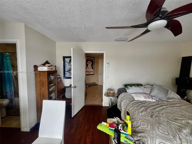 6290 W 24th Ct # 5, Hialeah FL 33016