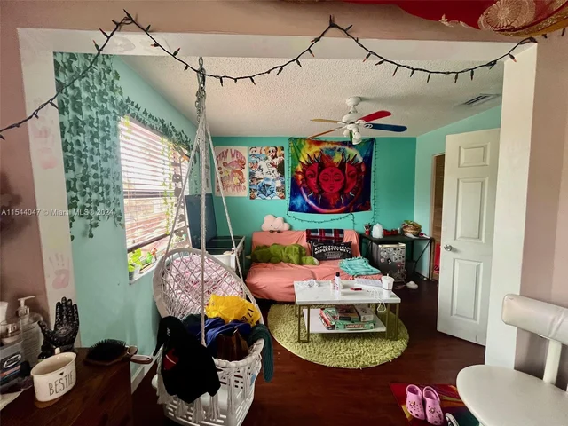 6290 W 24th Ct # 5, Hialeah FL 33016