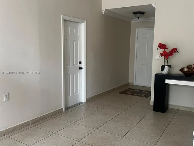 15875 SW 85th St, Miami FL 33193