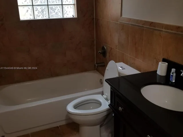 15875 SW 85th St, Miami FL 33193