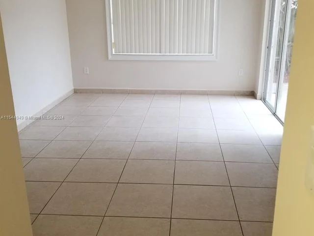 15875 SW 85th St, Miami FL 33193