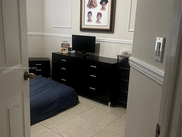 15875 SW 85th St, Miami FL 33193