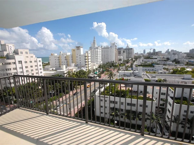 1800 Collins Ave # 11E, Miami Beach FL 33139