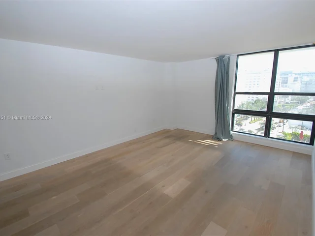 1800 Collins Ave # 11E, Miami Beach FL 33139