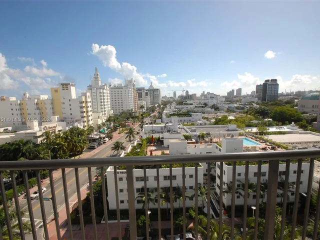 1800 Collins Ave # 11E, Miami Beach FL 33139