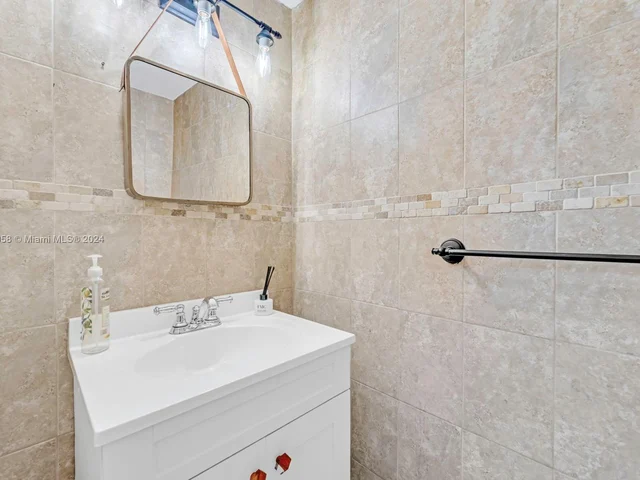 7124 SW 111th Ct # 7124, Miami FL 33173