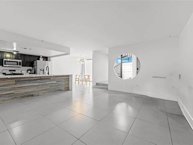 7124 SW 111th Ct # 7124, Miami FL 33173