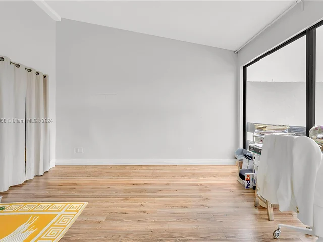 7124 SW 111th Ct # 7124, Miami FL 33173