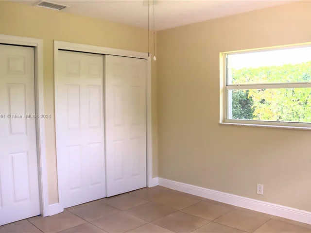 10875 NW 37th Ct, Coral Springs FL 33065