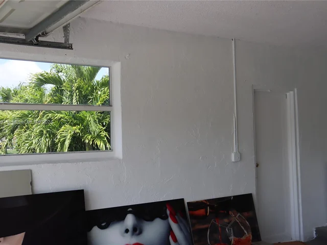 10875 NW 37th Ct, Coral Springs FL 33065