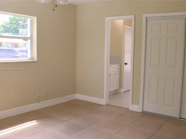 10875 NW 37th Ct, Coral Springs FL 33065