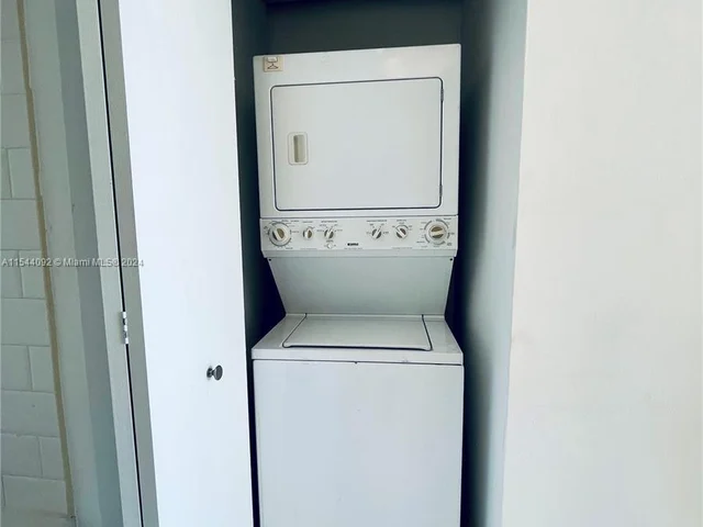 690 SW 1st Ct # 3117, Miami FL 33130