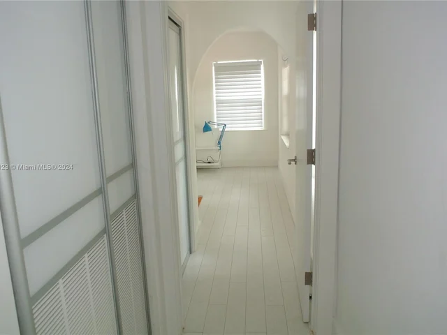 5835 La Gorce Dr, Miami Beach FL 33140