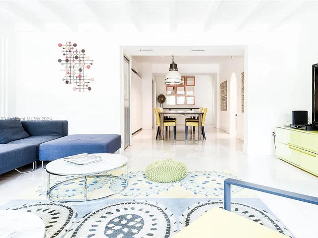 5835 La Gorce Dr, Miami Beach FL 33140