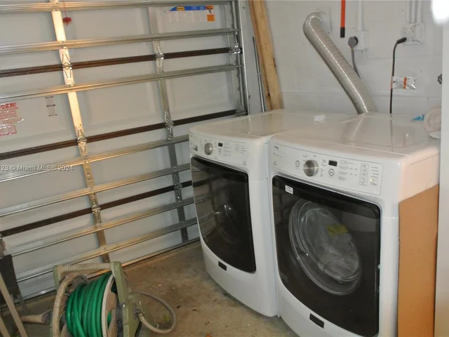 5835 La Gorce Dr, Miami Beach FL 33140