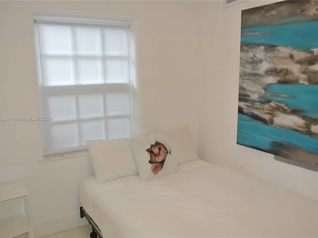 5835 La Gorce Dr, Miami Beach FL 33140