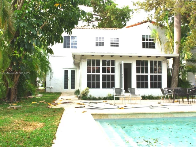 5835 La Gorce Dr, Miami Beach FL 33140