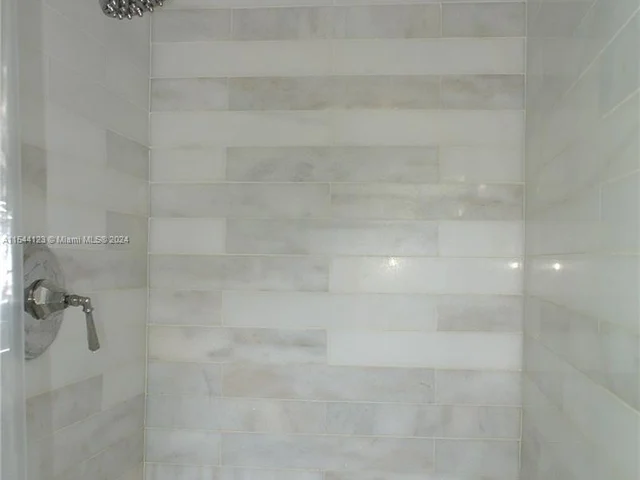 5835 La Gorce Dr, Miami Beach FL 33140