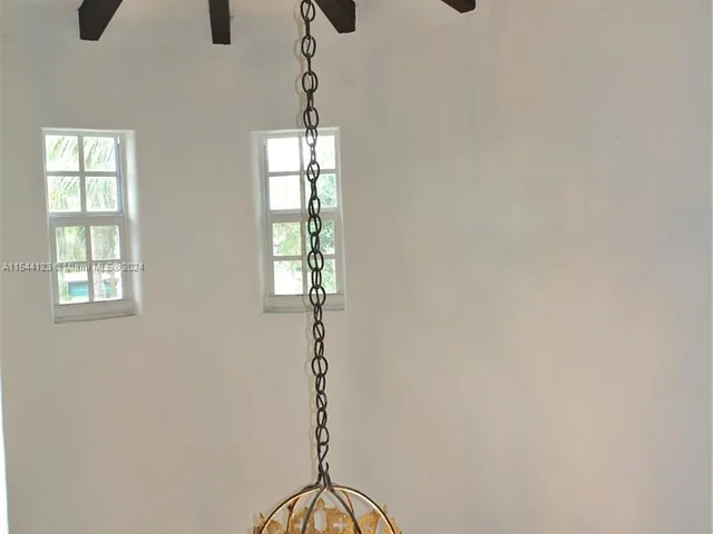 5835 La Gorce Dr, Miami Beach FL 33140