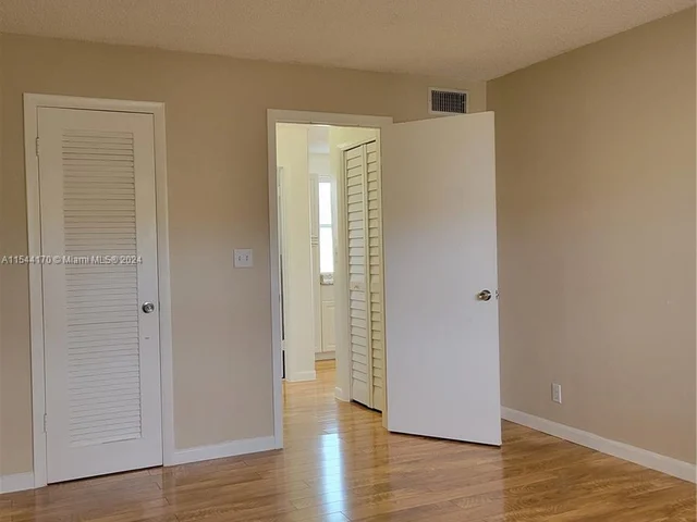 2200 Taylor St # 205, Hollywood FL 33020