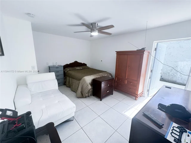 20927 SW 124th Ave Rd, Miami FL 33177