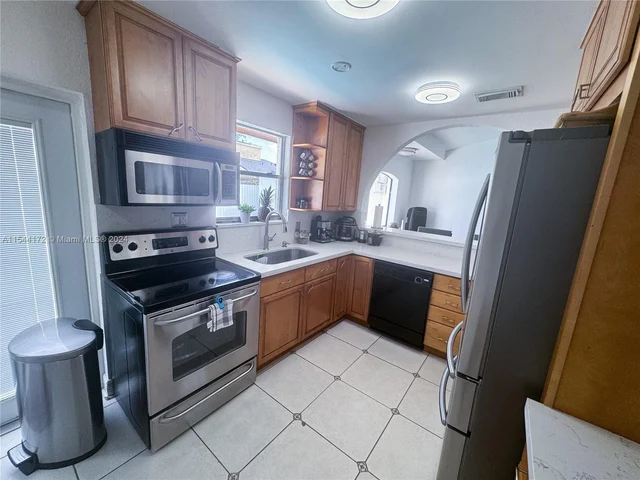 20927 SW 124th Ave Rd, Miami FL 33177