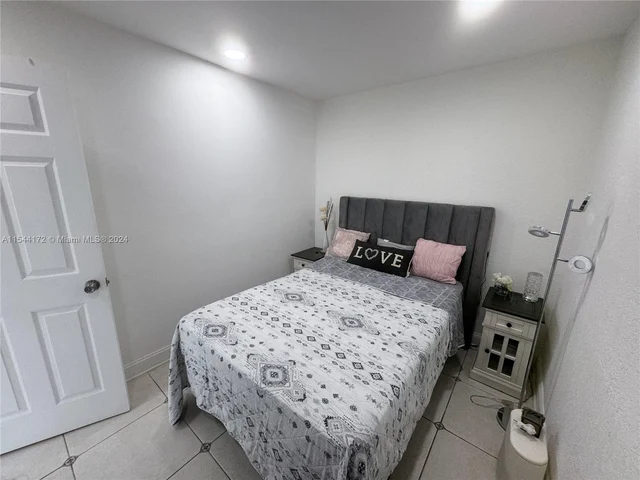 20927 SW 124th Ave Rd, Miami FL 33177