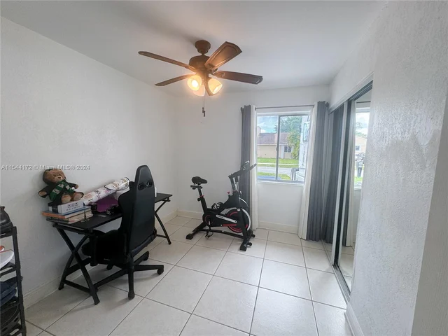 20927 SW 124th Ave Rd, Miami FL 33177