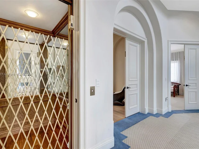 4040 Island Estates Dr, Aventura FL 33160