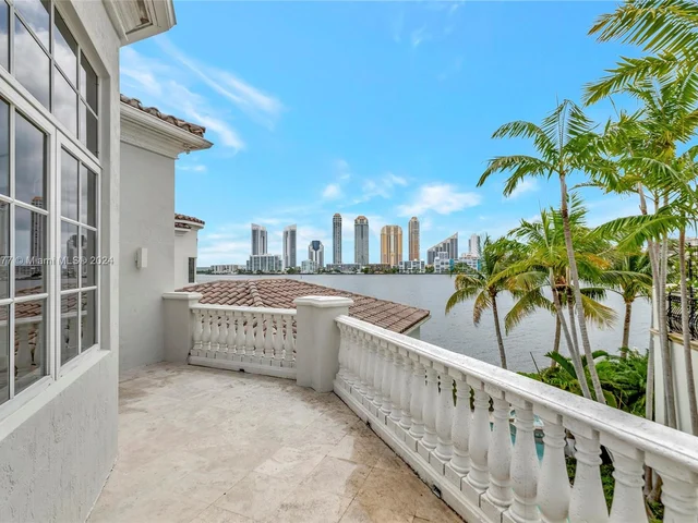 4040 Island Estates Dr, Aventura FL 33160