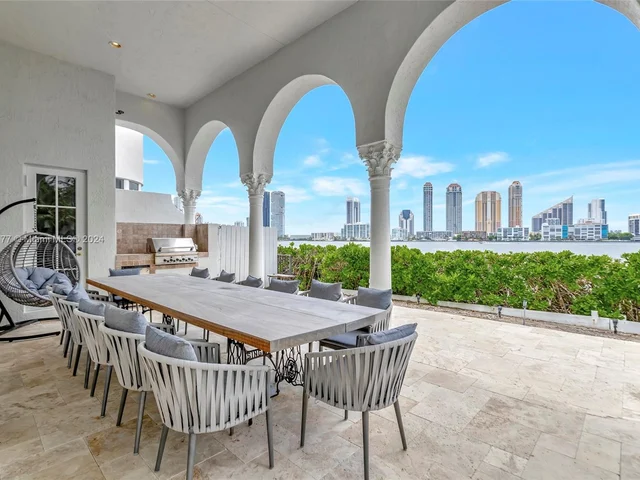 4040 Island Estates Dr, Aventura FL 33160