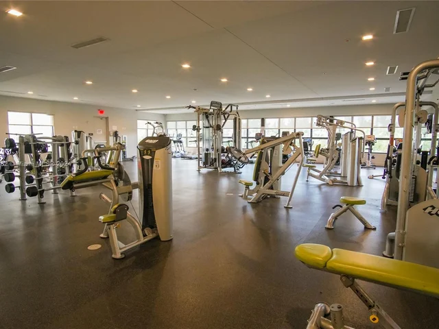 7925 NW 104th Ave # 1, Doral FL 33178