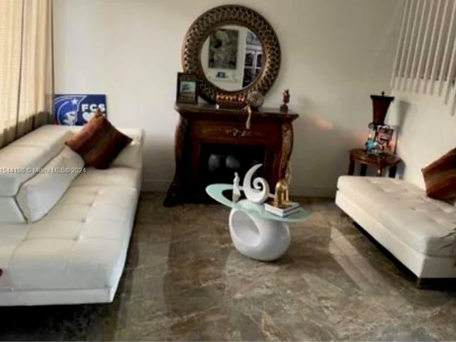 2717 SE 15th Rd # 107, Homestead FL 33035