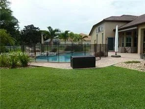 3440 Carlton Ln, Davie FL 33330