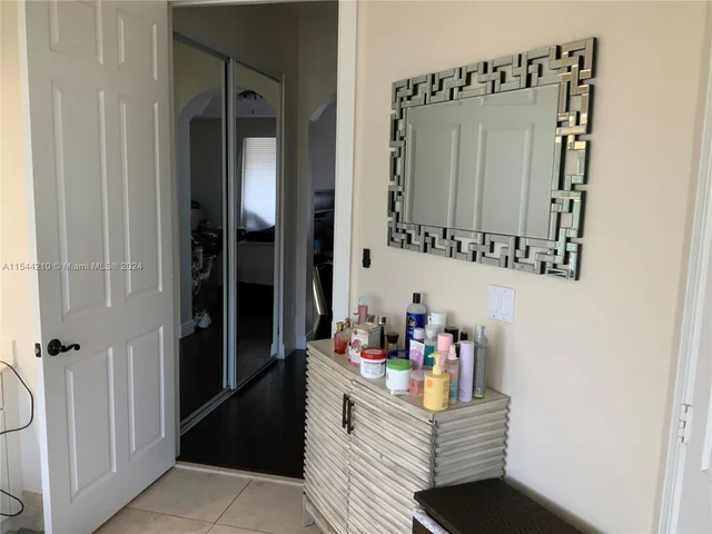 3440 Carlton Ln, Davie FL 33330