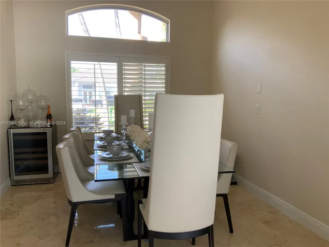 3440 Carlton Ln, Davie FL 33330