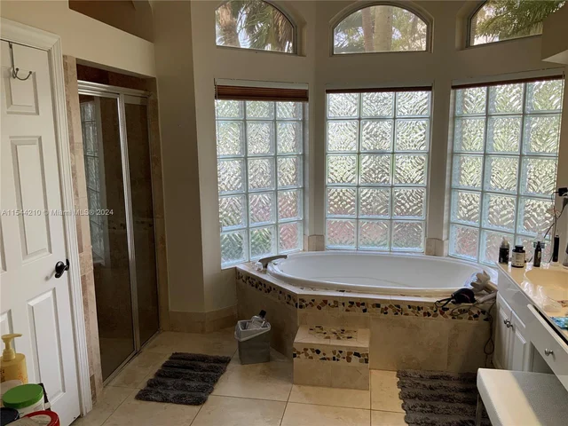 3440 Carlton Ln, Davie FL 33330