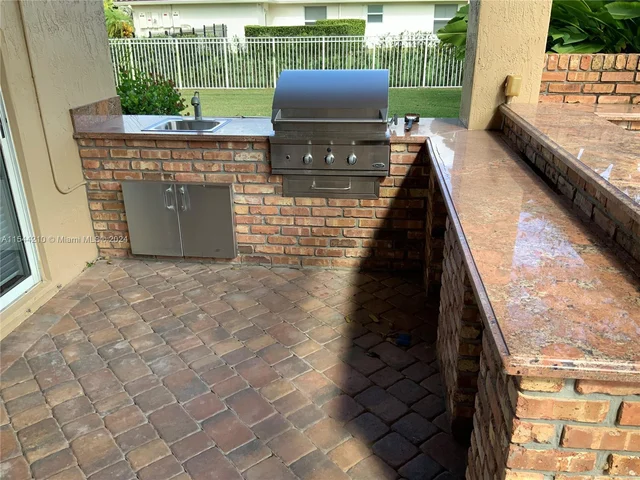 3440 Carlton Ln, Davie FL 33330