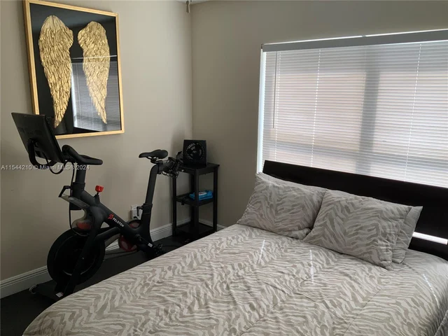 3440 Carlton Ln, Davie FL 33330