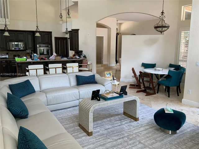 3440 Carlton Ln, Davie FL 33330