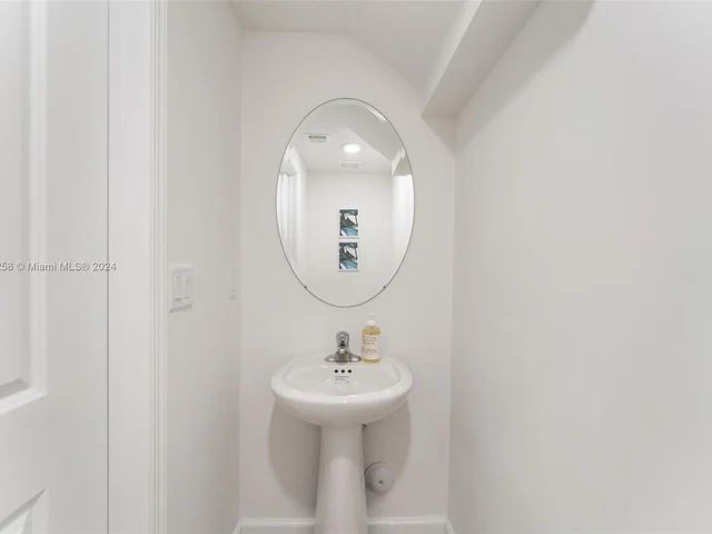 16242 SW 290th Ter, Miami FL 33033