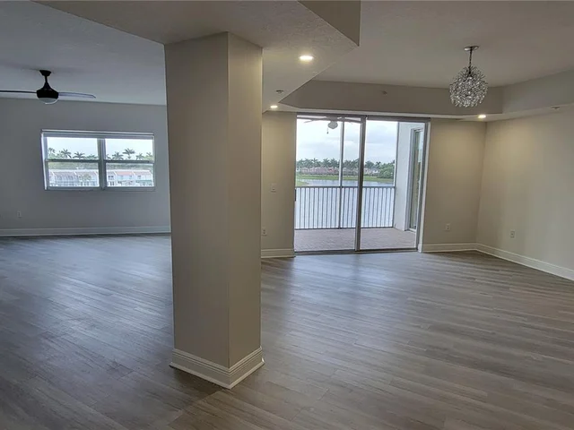 10730 NW 66th St # 408, Doral FL 33178