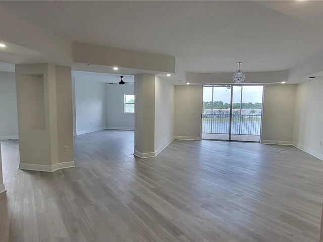 10730 NW 66th St # 408, Doral FL 33178