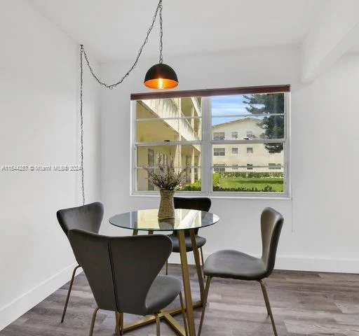 221 Mansfield # F, Boca Raton FL 33434