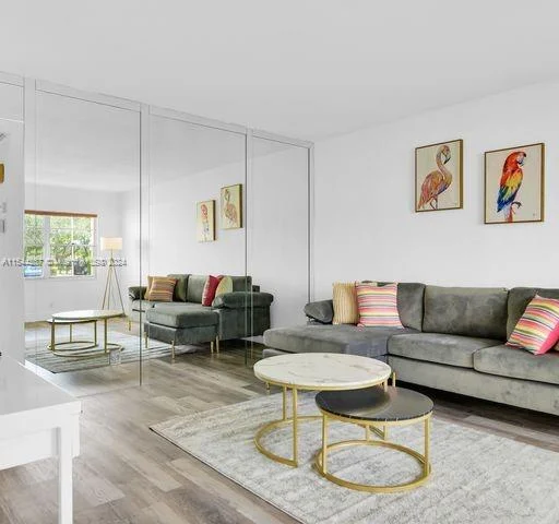 221 Mansfield # F, Boca Raton FL 33434