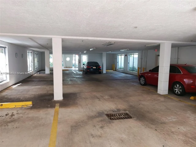 945 Michigan Ave # 5, Miami Beach FL 33139