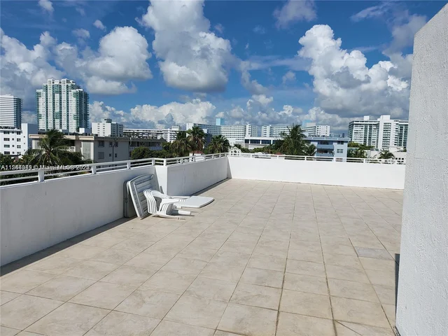 945 Michigan Ave # 5, Miami Beach FL 33139