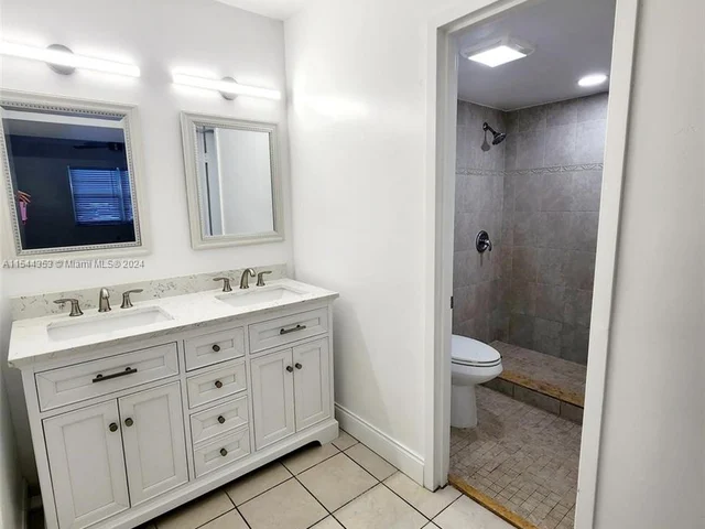 4384 NW 9th Ave # 1D, Deerfield Beach FL 33064