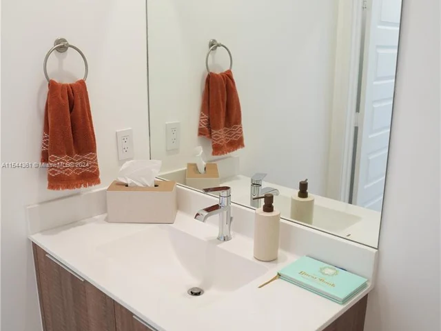 4745 NW 84th Ct # 22, Doral FL 33166